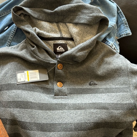 NWT Quicksilver Medium Hoodie - Picture 5 of 5